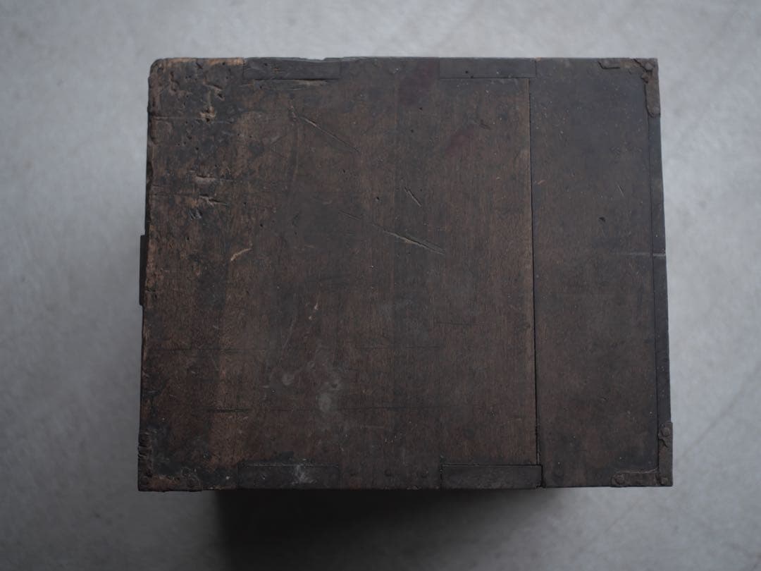 引き出し　抽斗　収納　小物入れ　展示台　古家具　古道具　アンティーク　昭和レトロ