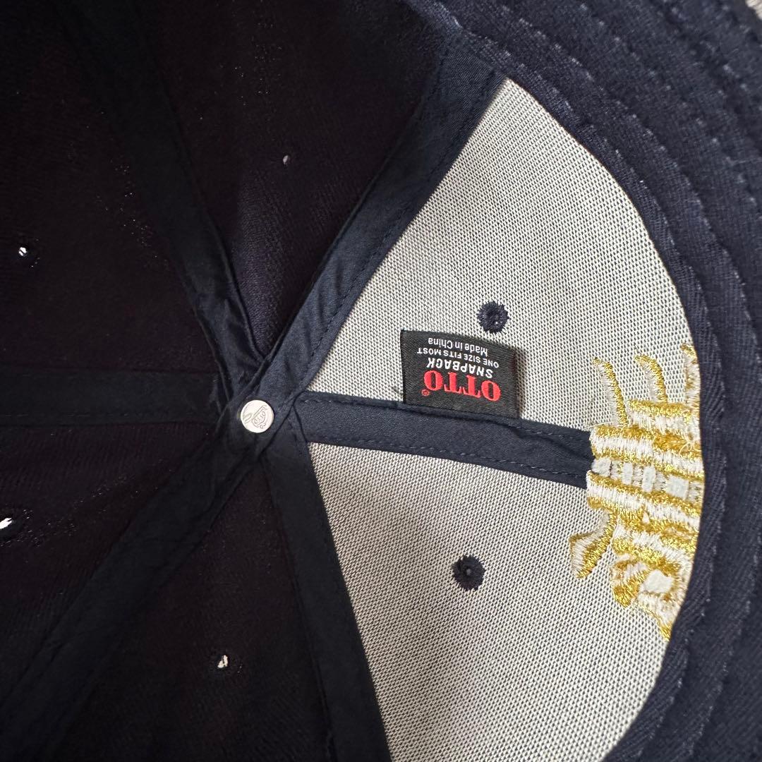 東京ヤクルトスワローズ　2015年優勝「燕」漢字金刺繍キャップ　ネイビー　レア物