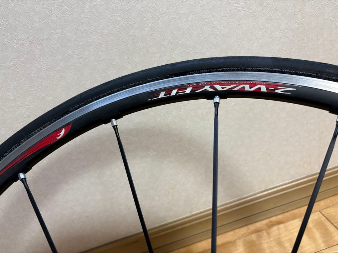 d*9様 フルクラムレーシングゼロ　レッドスポーク フロント