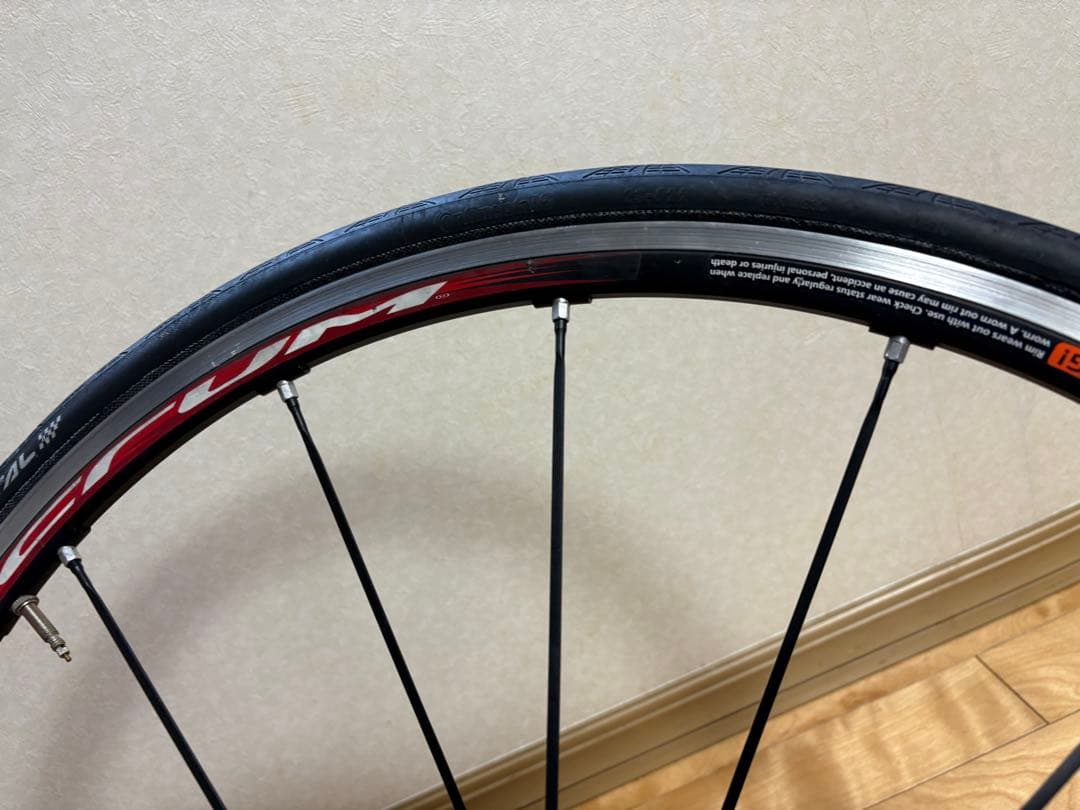 d*9様 フルクラムレーシングゼロ　レッドスポーク フロント