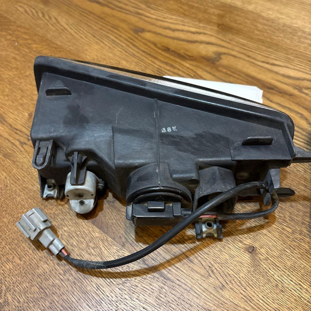 E50 エルグランド　フォグランプ左右