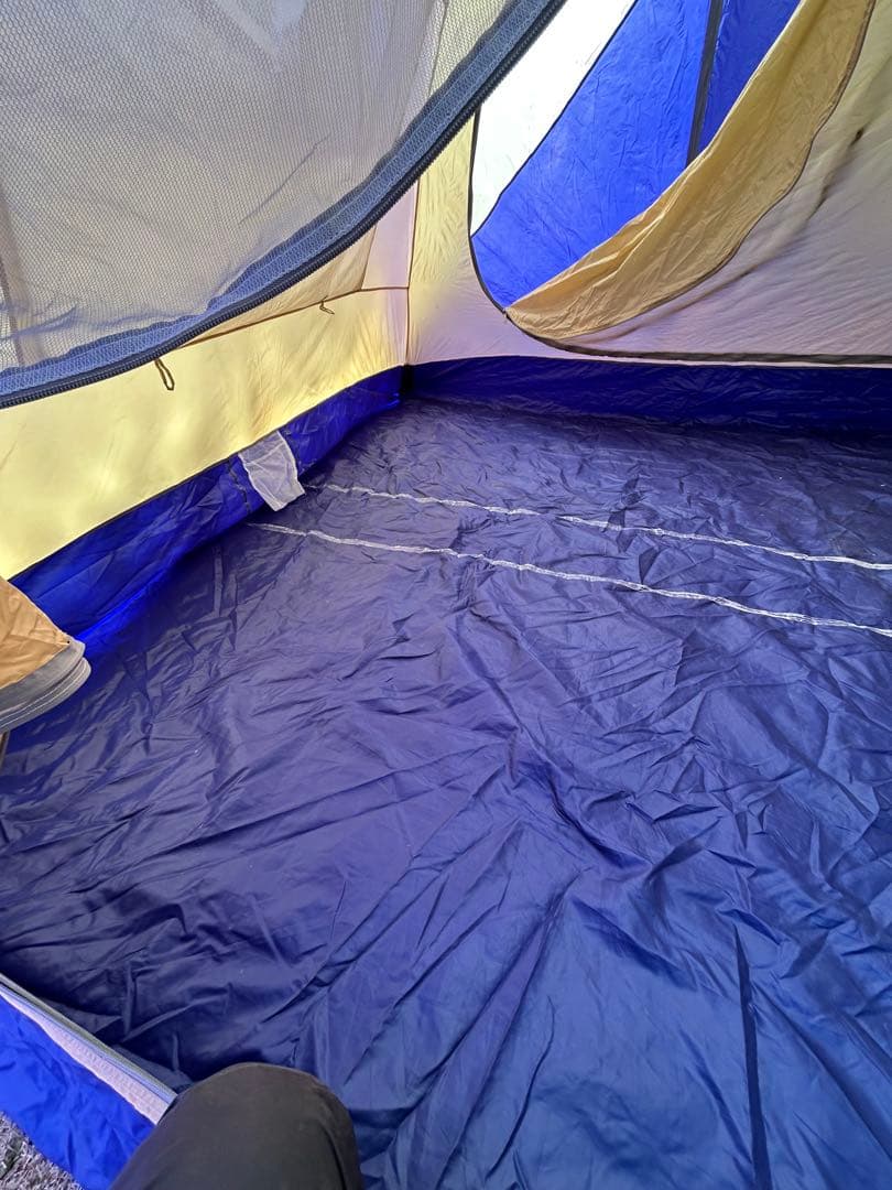 CAPTAIN STAG ６人用ドーム型テント