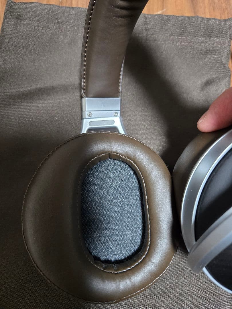 ヘッドホン DENON AH-D5200