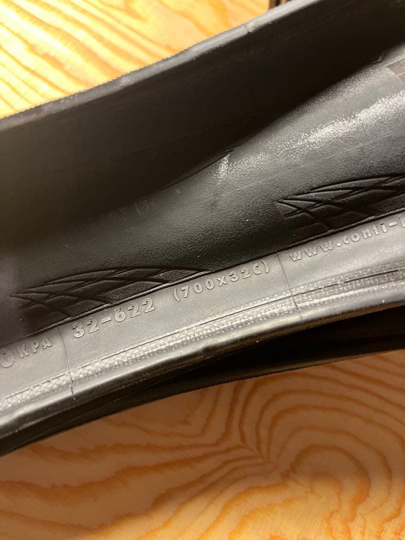 GP5000 700x32C 中古2本セット チューブ付き