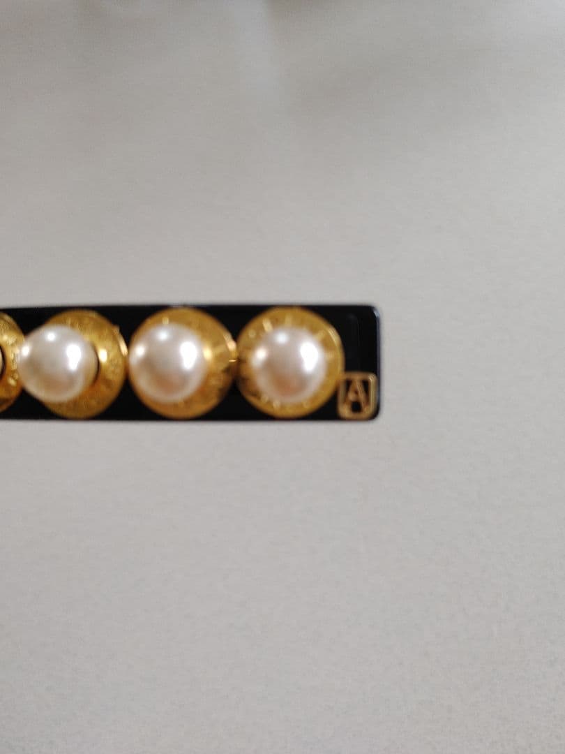 アレクサンドルドゥパリ パール付きバレッタ黒　8センチ