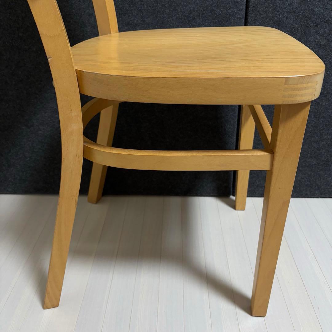 unico ウニコ　PLANK ダイニングチェア　TON社　チェコ　木製チェア