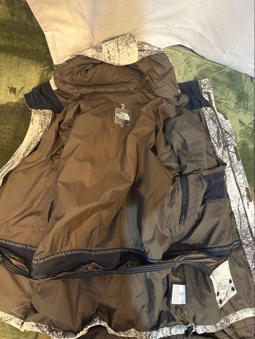 THE NORTH FACE × swaggerコラボフード付きウェア