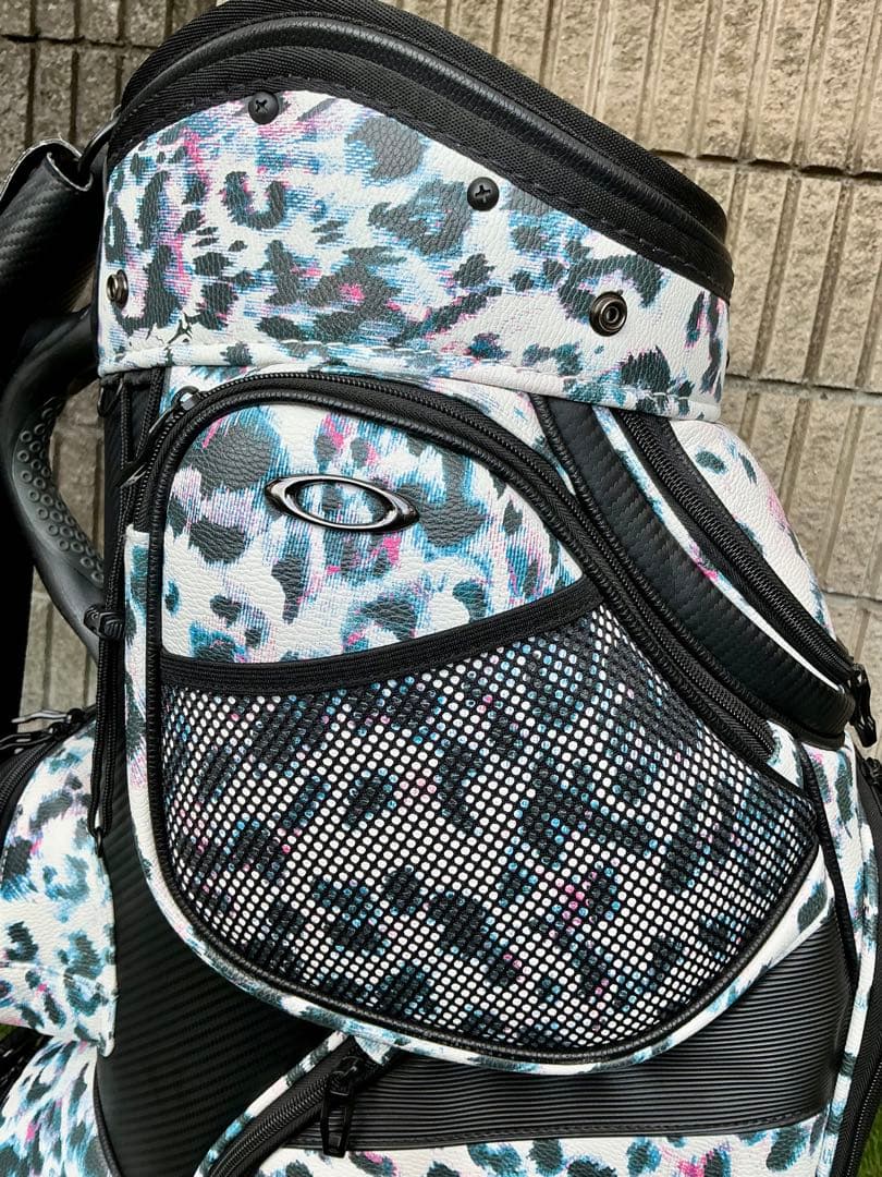OAKLEY オークリーレオパード柄 キャディバッグ