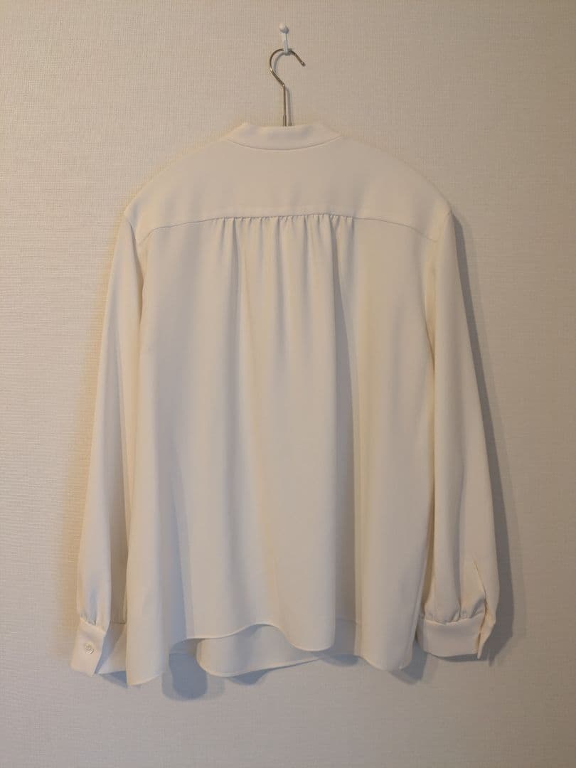 美品 セオリーリュクス 定価3万 Marvine ボウタイブラウス アイボリー