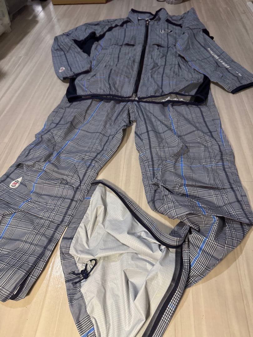 ゴルフレインウェア　上下　マスターバニーエディション