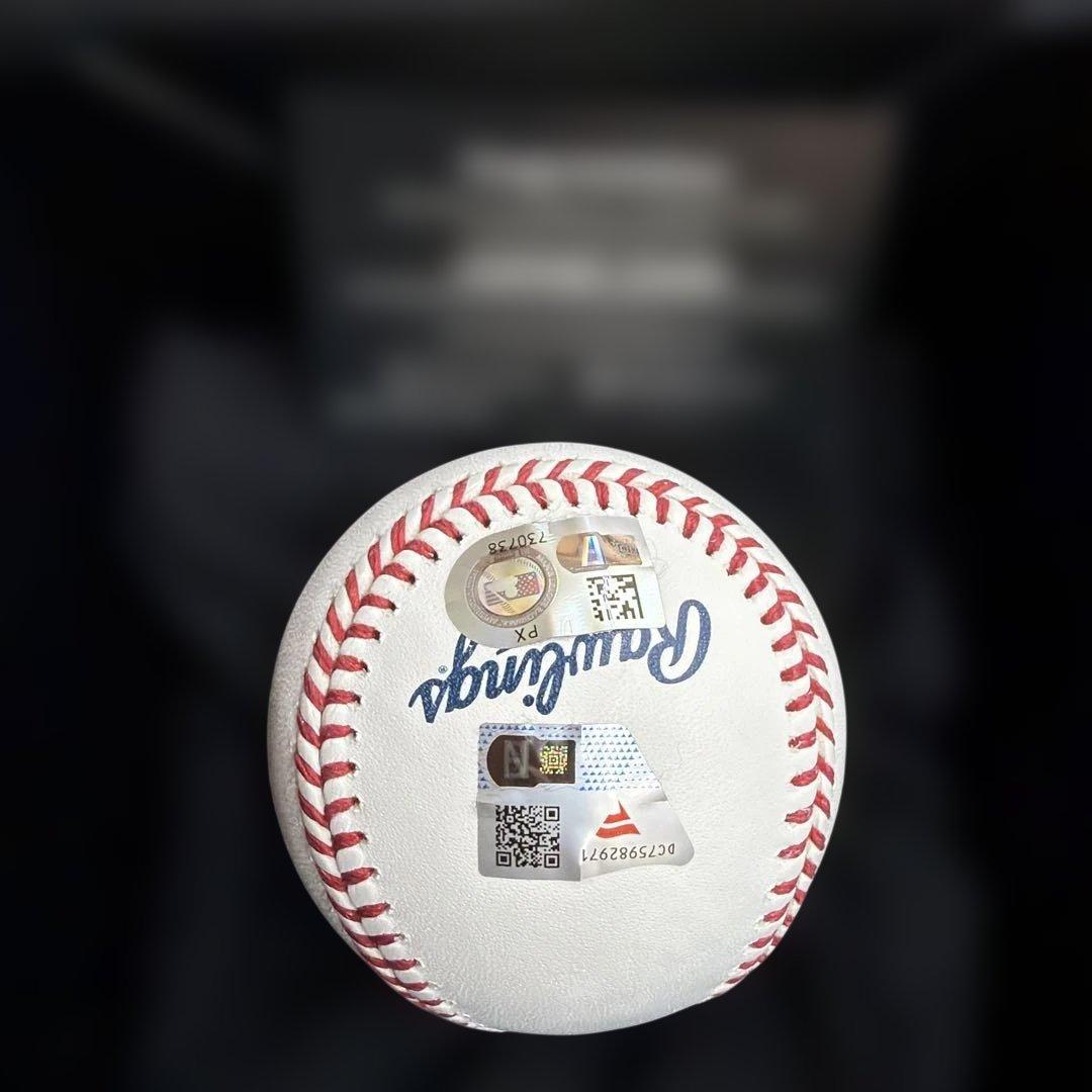 Chipper Jones サイン入り野球ボール【MLB公式ホログラム付】