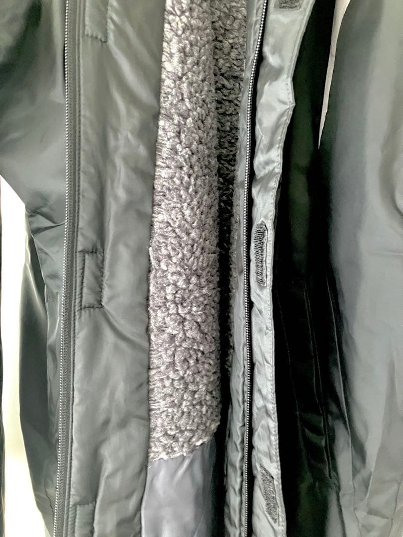 adidasアディダス　中綿　ベンチコート　スポーツ　防寒着　アウトドア　内ボア