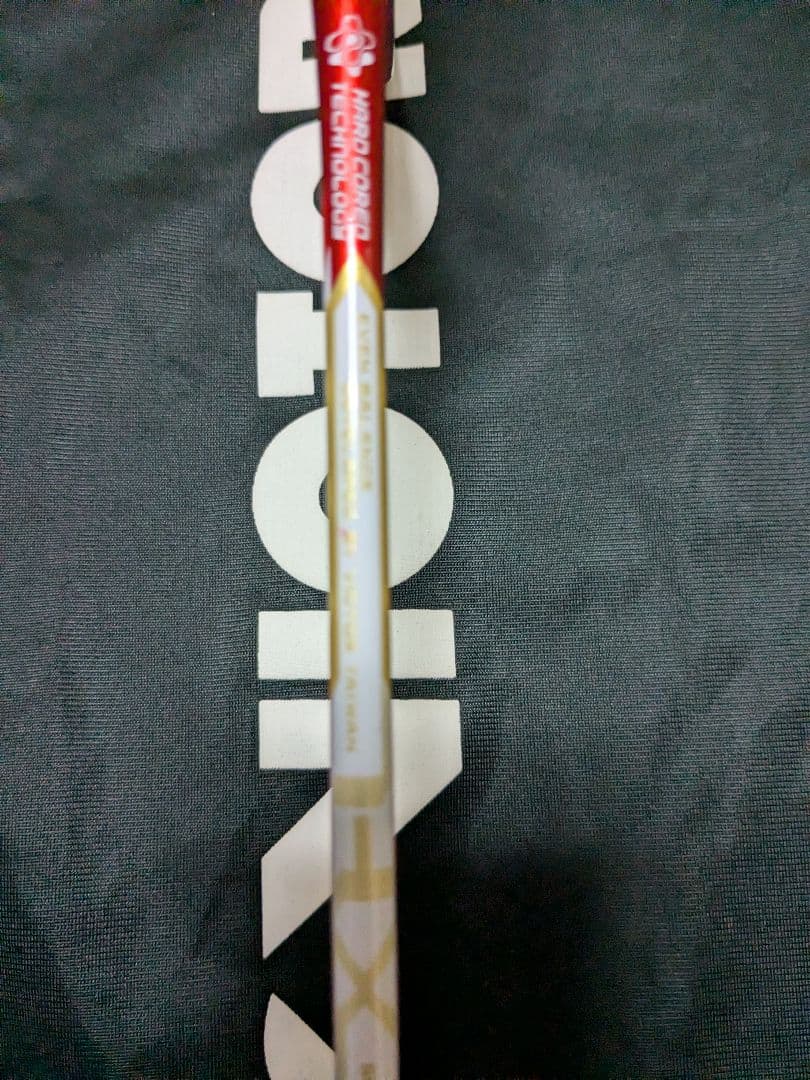 VICTOR HYPERNANO X 80 バドミントンラケット