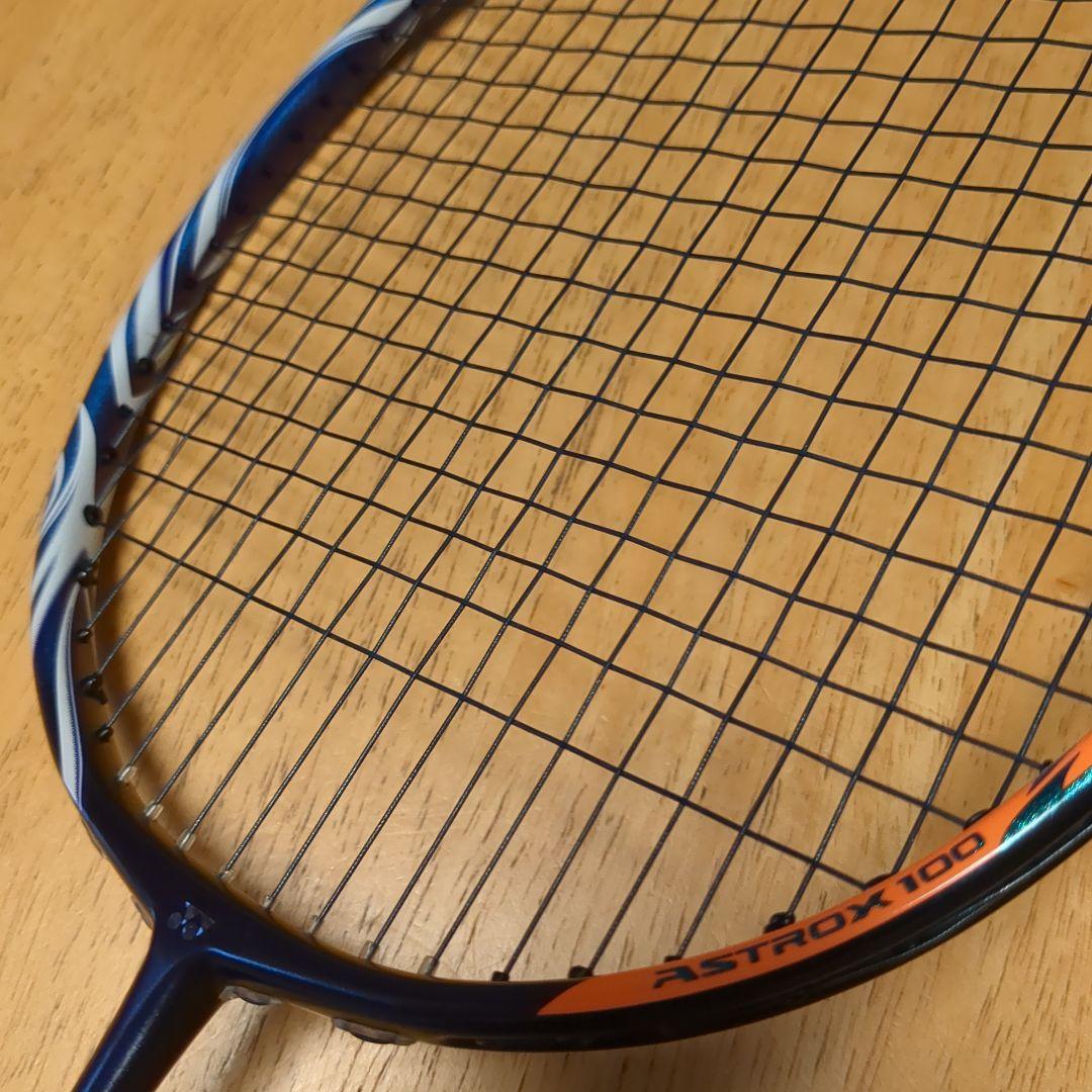 美品！YONEX ASTROX 100ZZ バドミントンラケットケース付4U5G