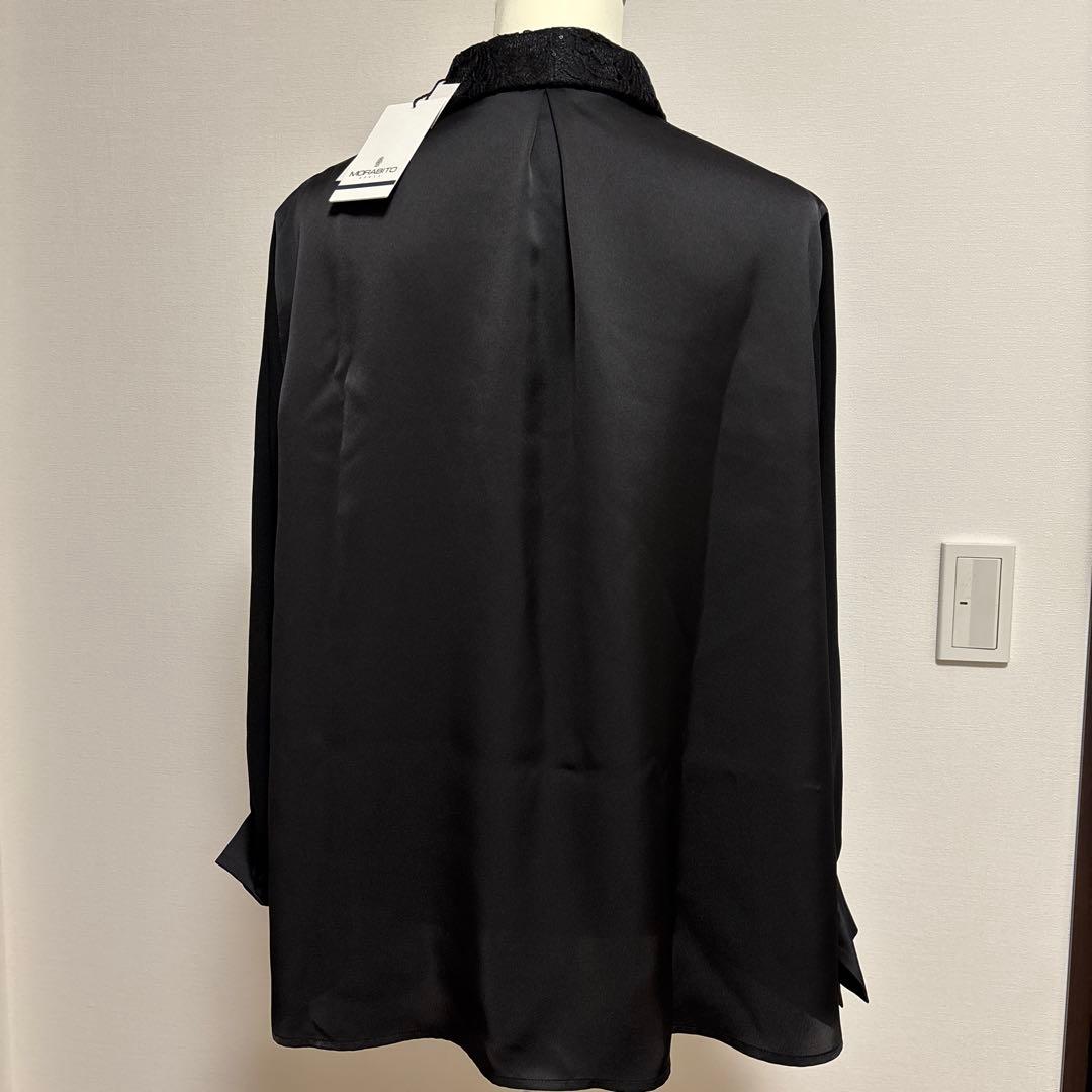 モラビトスペル　黒色ブラウス（襟レース）　タグ付新品未使用　2025冬購入品