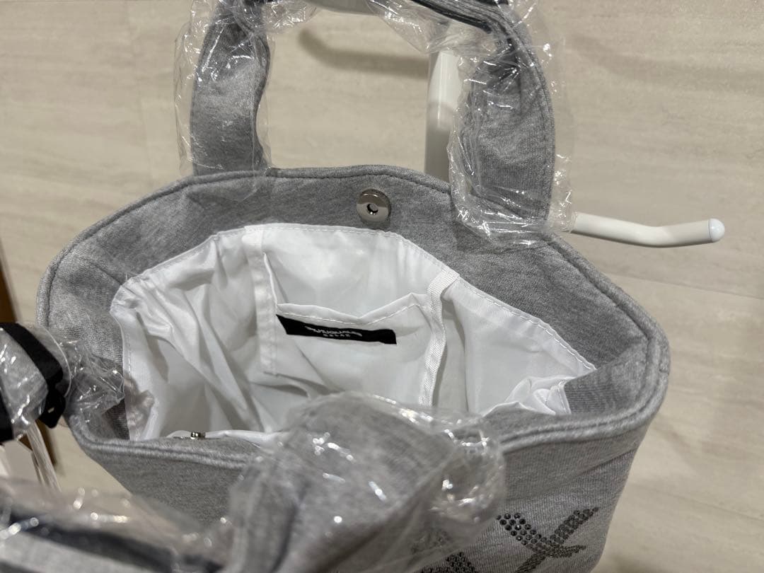 1PIU1UGUALE3 RELAX ラインストーンミニトートバッグ　新品未使用