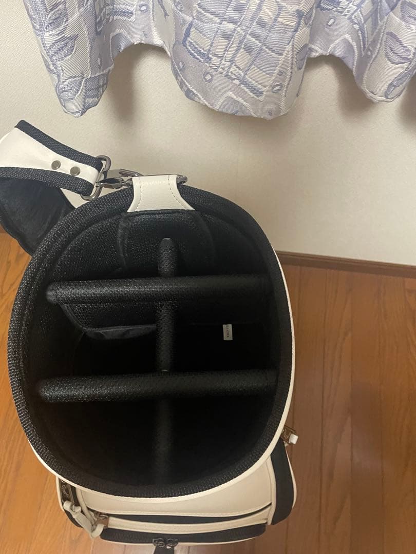 ジョーンズ【JONES】 キャディバッグ オールホワイト全面PVCレザー