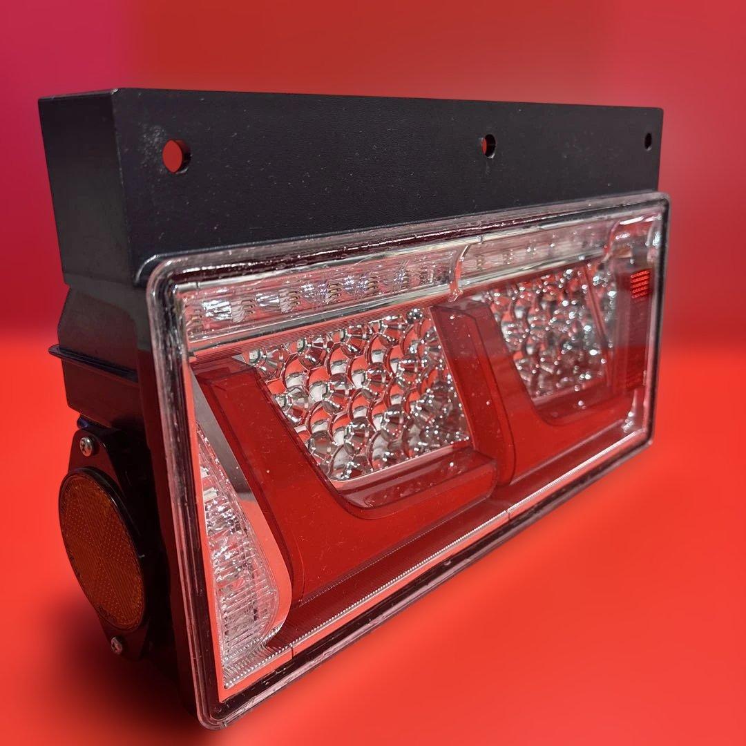 No.35 小糸　トラック用 4t 10t ノーマルタイプ（助手席側）左Ｌ