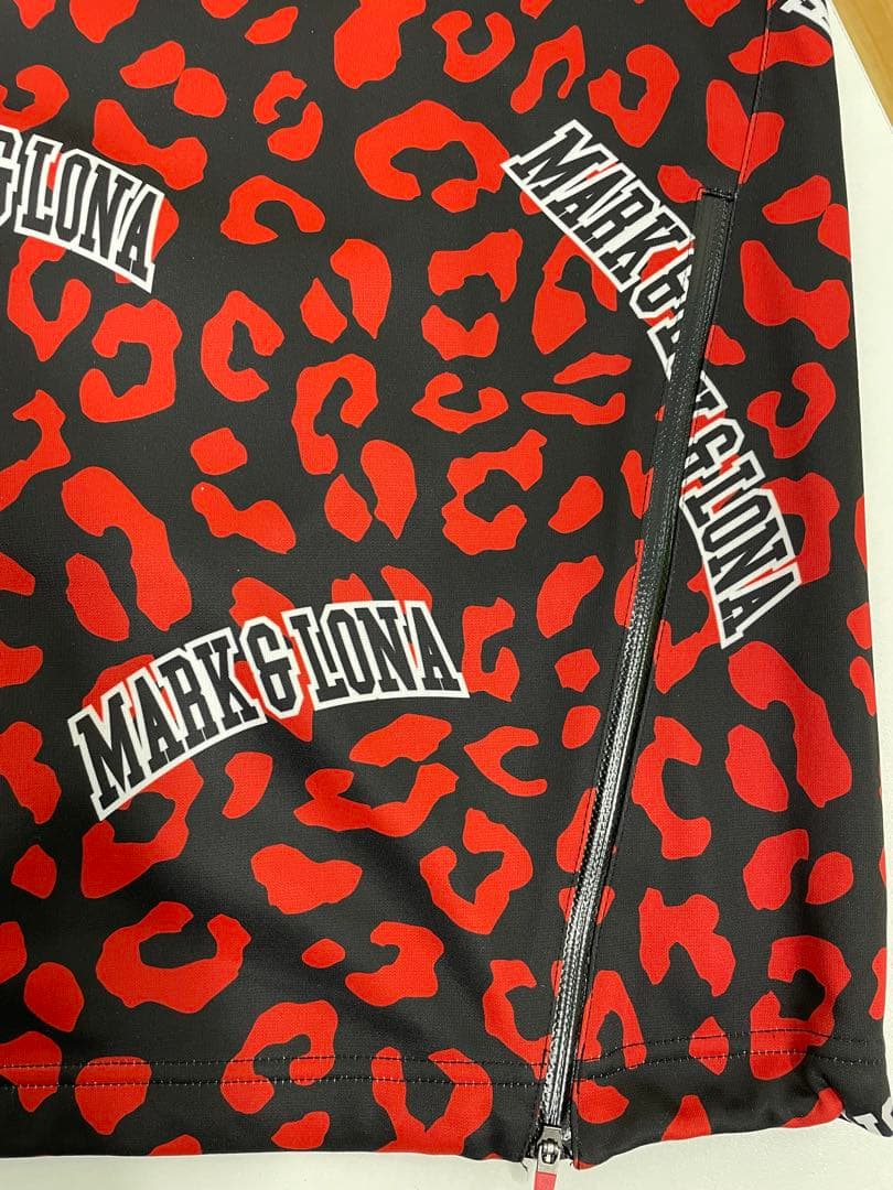 ⭐︎やっち8⭐︎ 14767.2 MARK & LONA 赤×黒　長袖シャツ