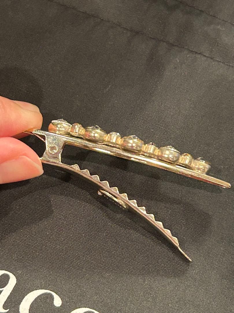 ＊お値下げ＊◆新品未使用◆ acca ベリー　アーモンドクリップ　グレージュ