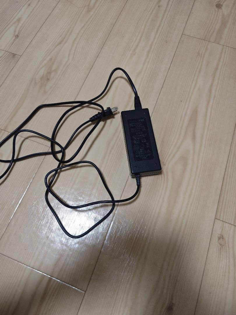 【美品】Hold On Q10 電動自転車用 充電器