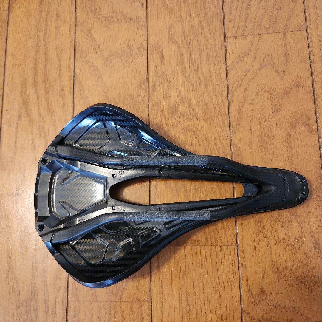 スペシャライズドS-WORKS POWER CARBON SADDLE 159g