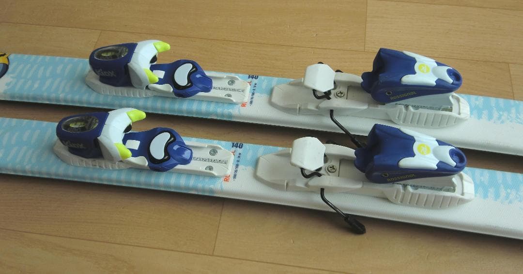 ■■送料無料■ジュニア用スキーフルセット■板140靴24■WAX済■ミニオン■■