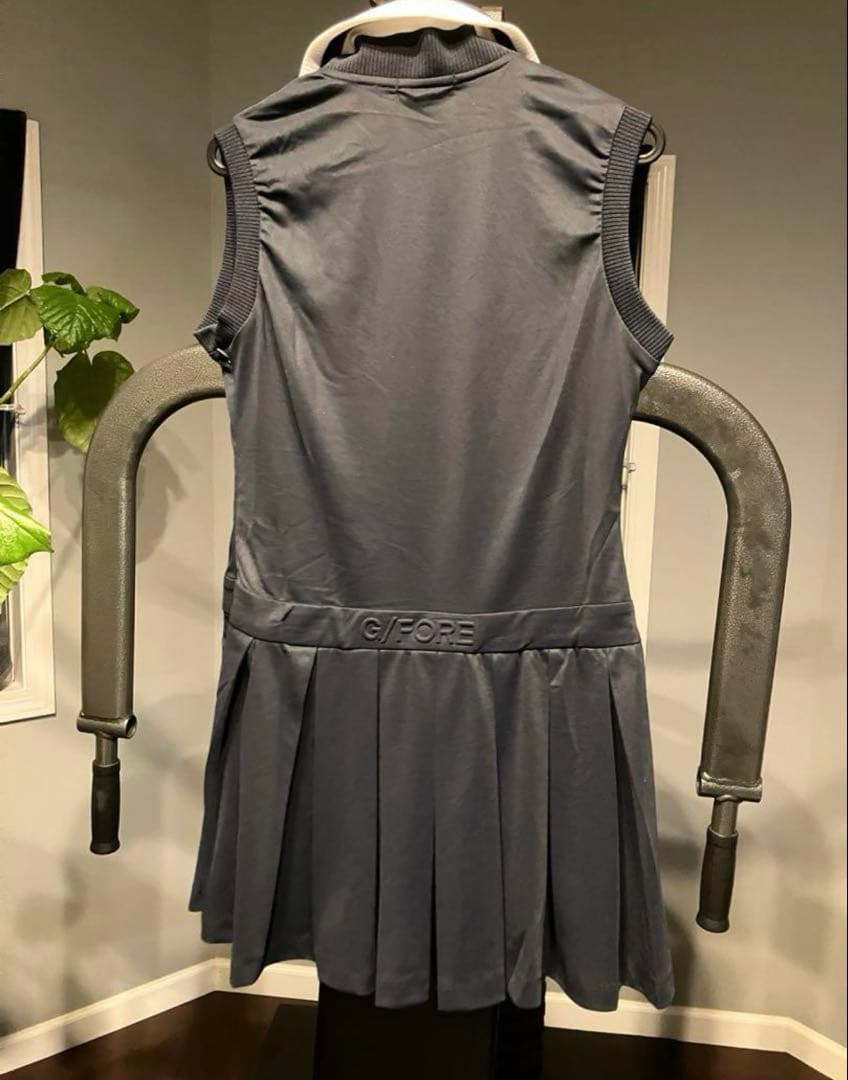 ジーフォア　ワンピース　ネイビー　Mサイズ