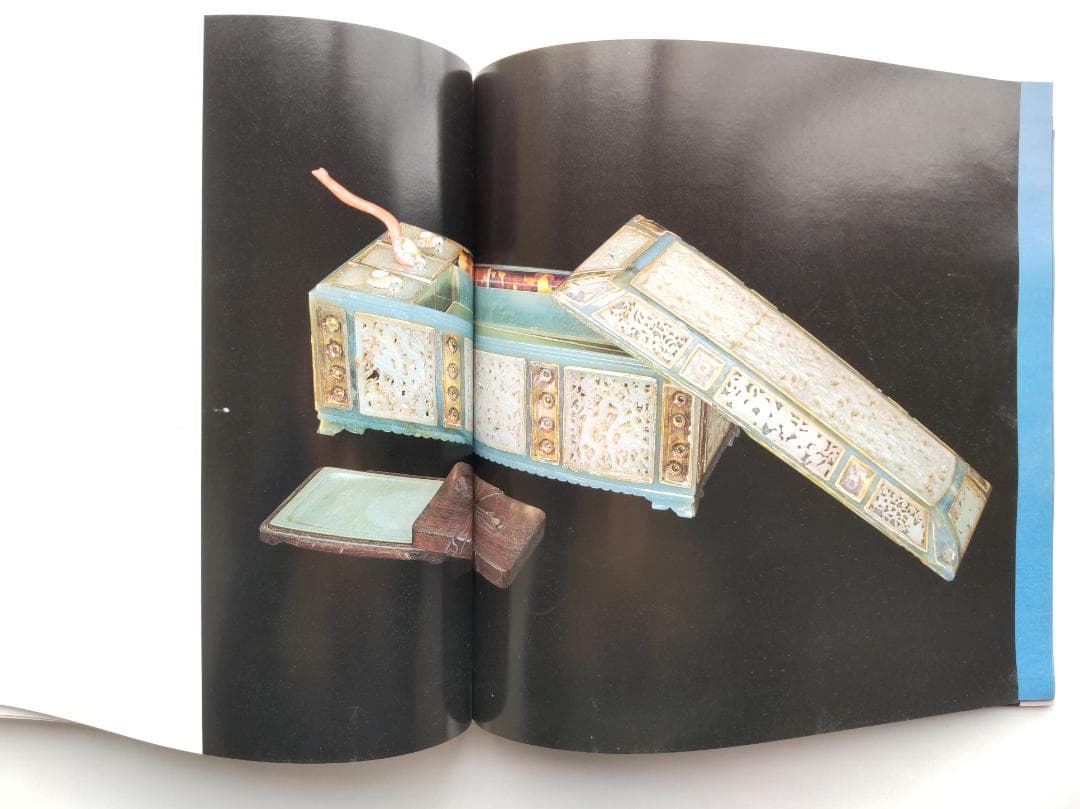 図録　台湾　国立故宮博物院所蔵　ヒンドゥスタン翡翠工芸特別展