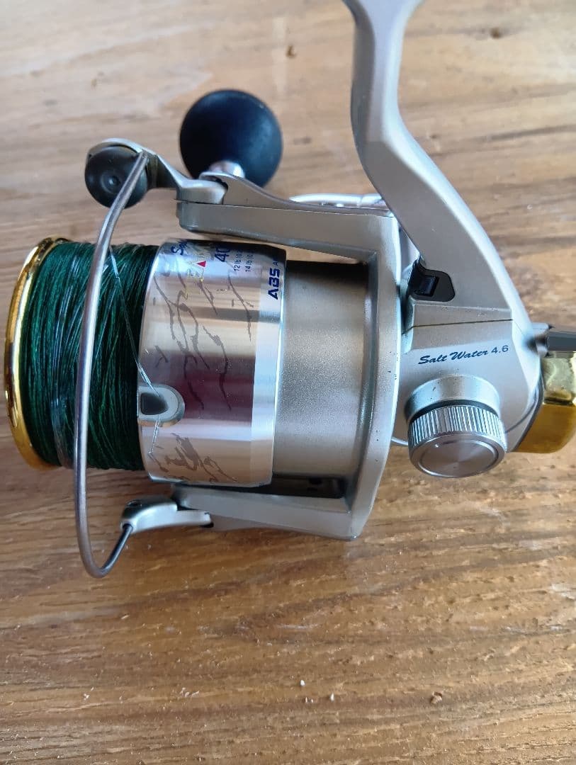 ダイワ4000RIA替えスプール付き　日本製