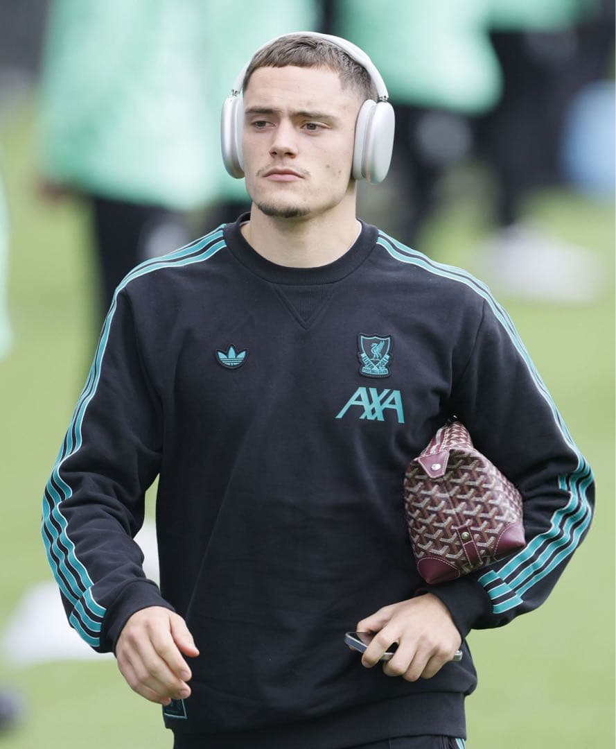 リバプール adidasoriginals スウェットシャツ 25/26