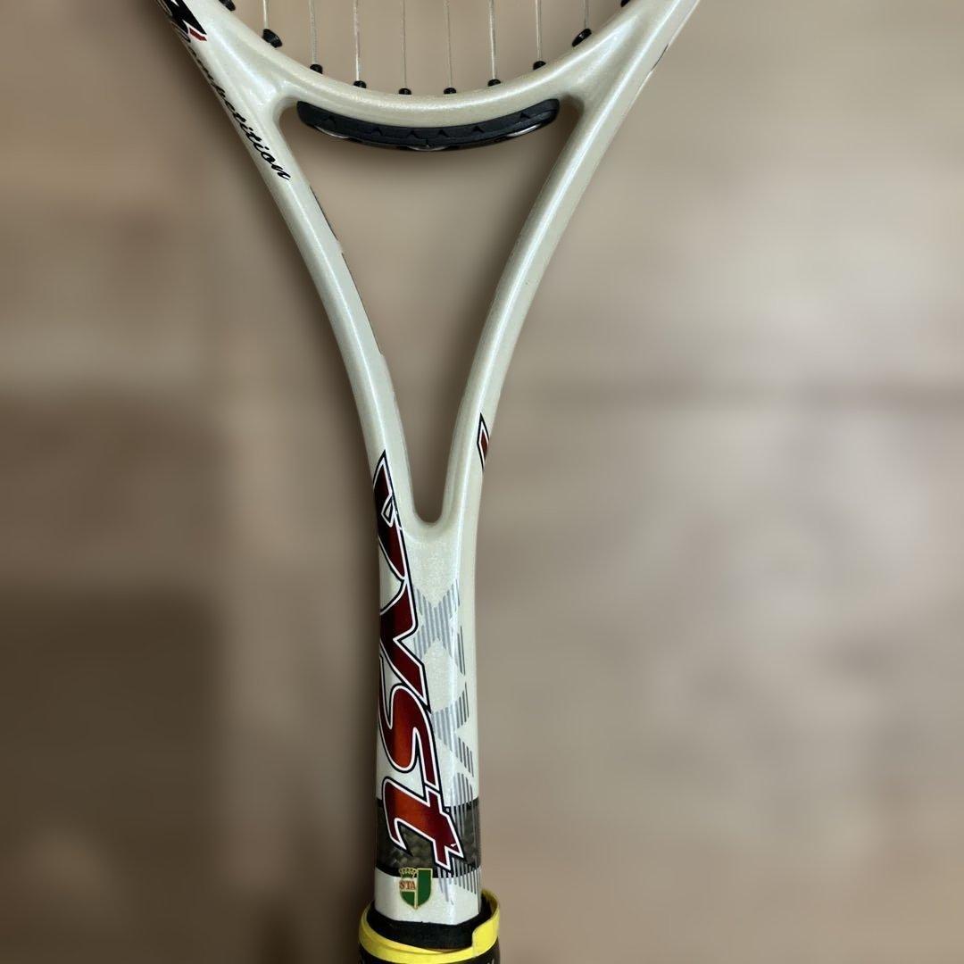 ソフトテニスラケット　ジスト　xyst t3