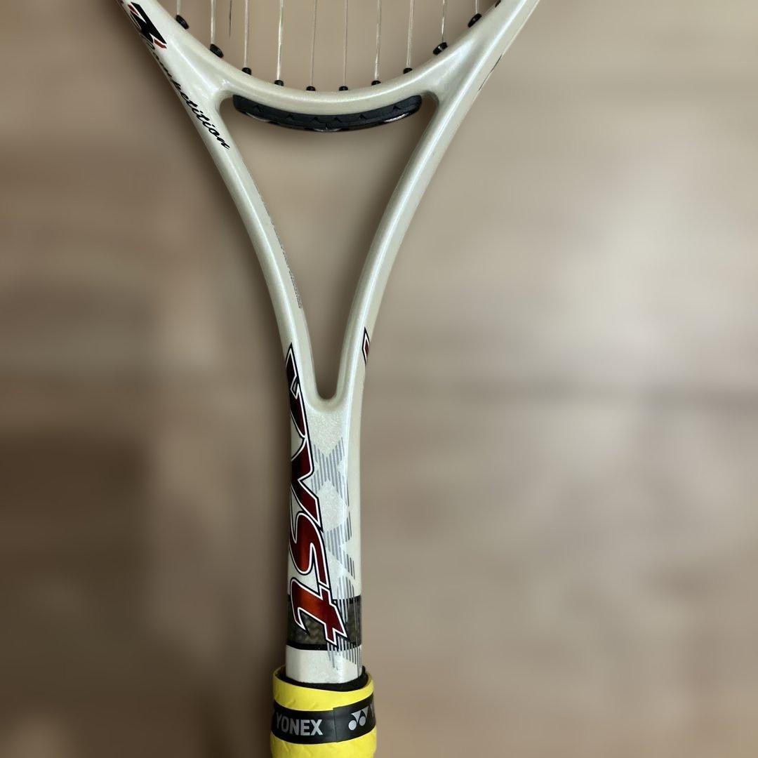 ソフトテニスラケット　ジスト　xyst t3