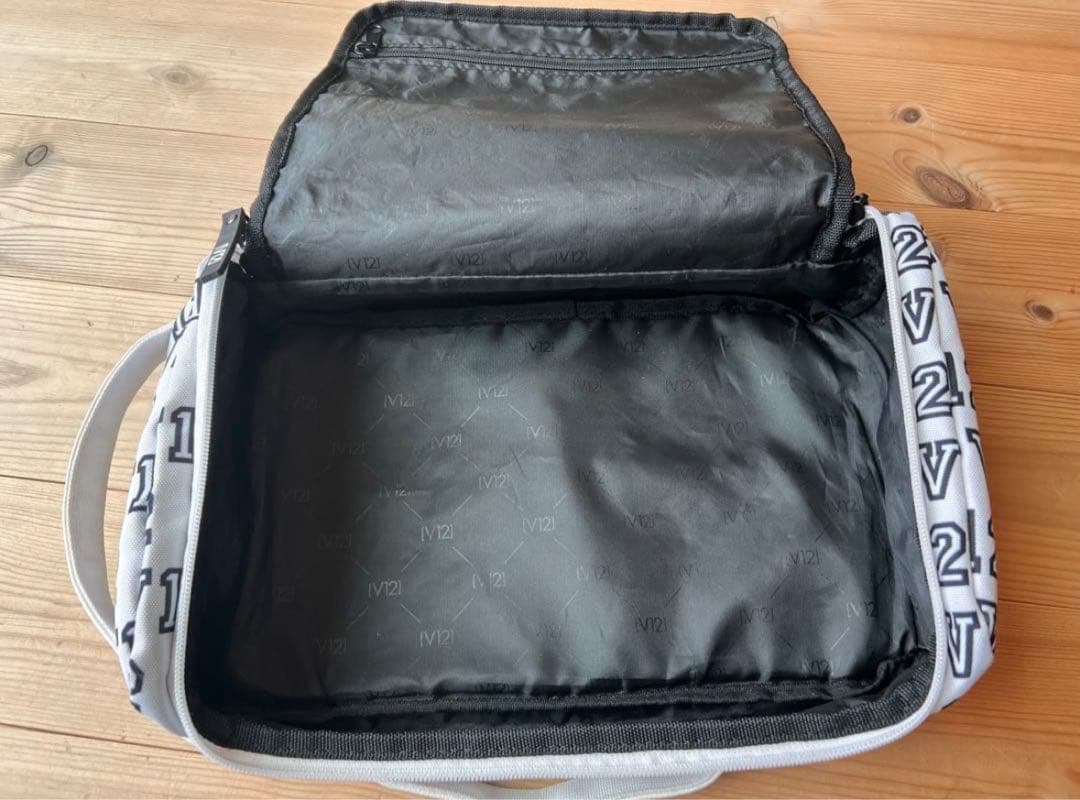 V12 シューズケース メンズ LIVERY SHOES CASE 白