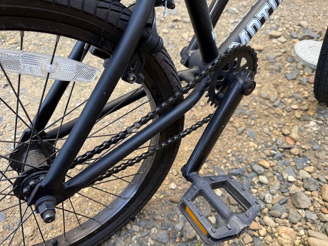 ブラック 20インチ BMXバイク