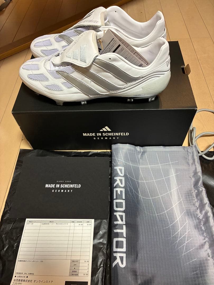 アディダス　プレデタープレシジョン　Predator Precision