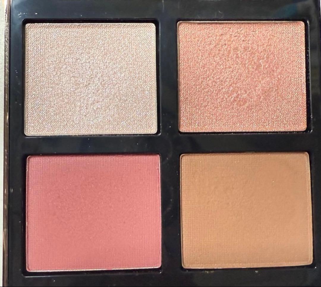 トムフォード アイカラークォード 02S ローズ ベール