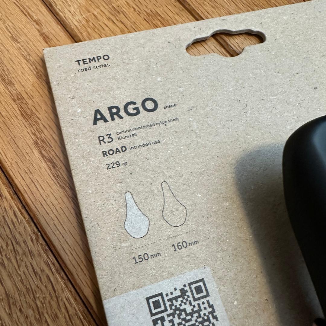 Fi'zi:k フィジーク TEMPO ARGO R3 サドル 150mm