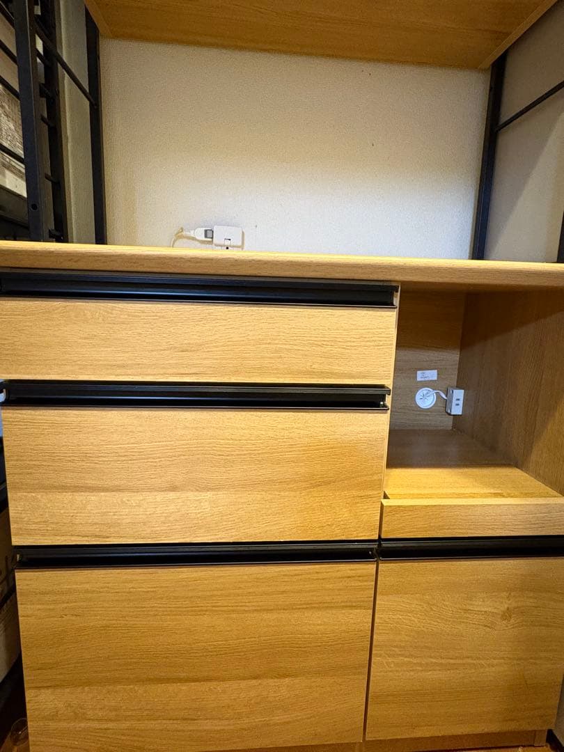 食器棚　大阪市東淀川区