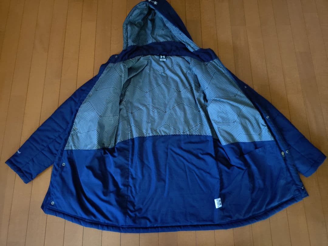 UNDER ARMOUR アンダーアーマー　ベンチコート　ネイビー　　Sサイズ