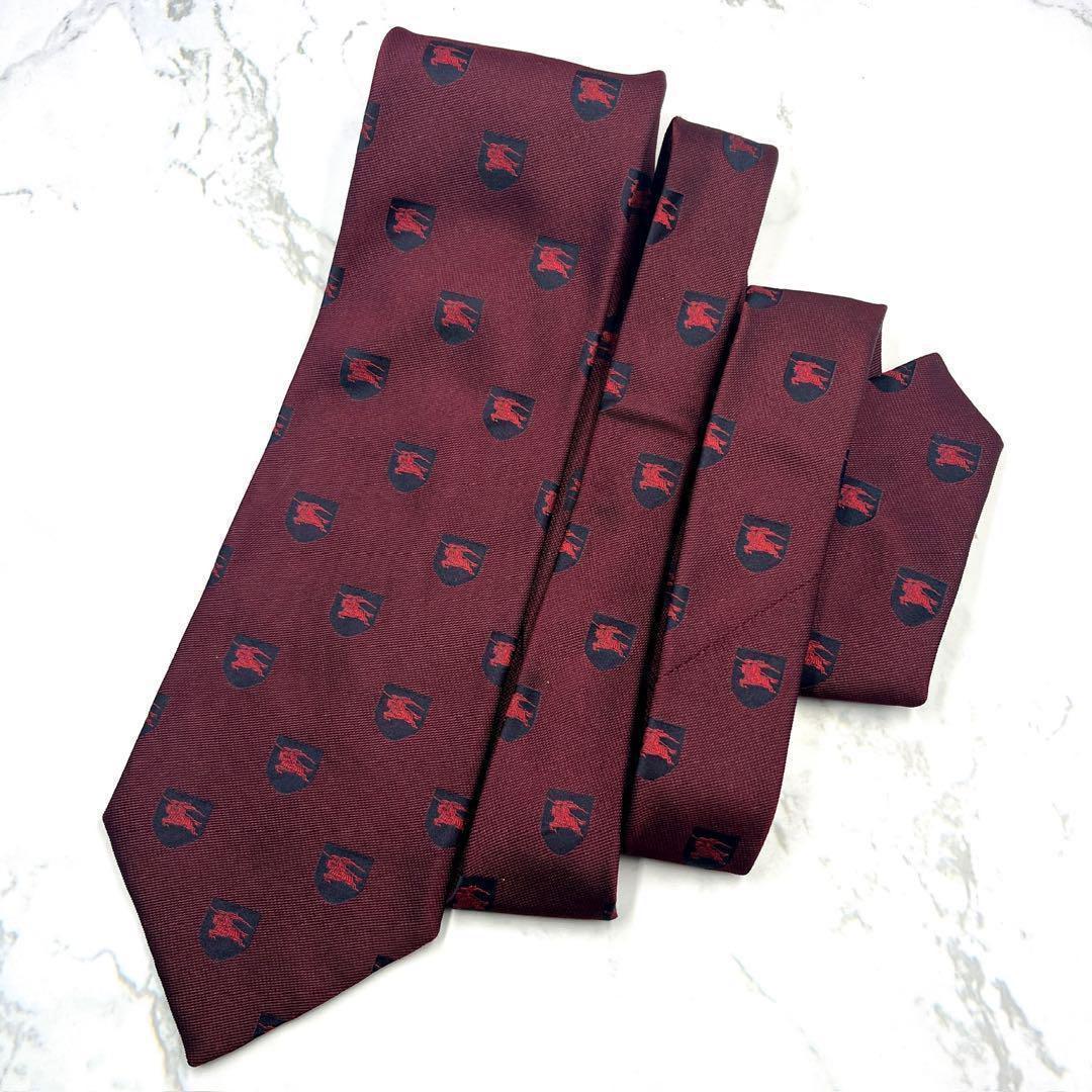 ◆美品◆BURBERRY ネクタイ 赤色 ロゴ パターン柄 カジュアル 高級感