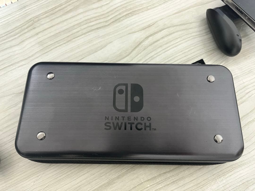 ユ*い様 Nintendo Switch 箱無し 付属品あり
