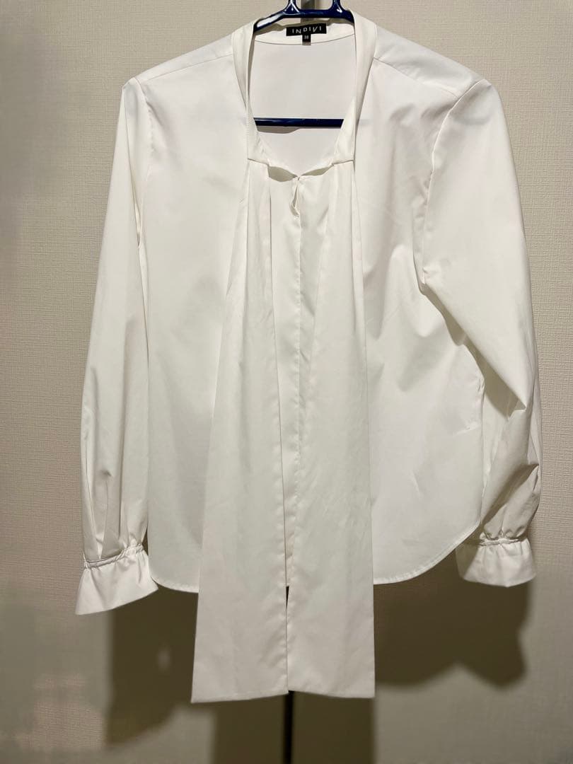 INDIVI【2点セット／洗える】ツイードジレ＆ボウタイブラウス　20,900円