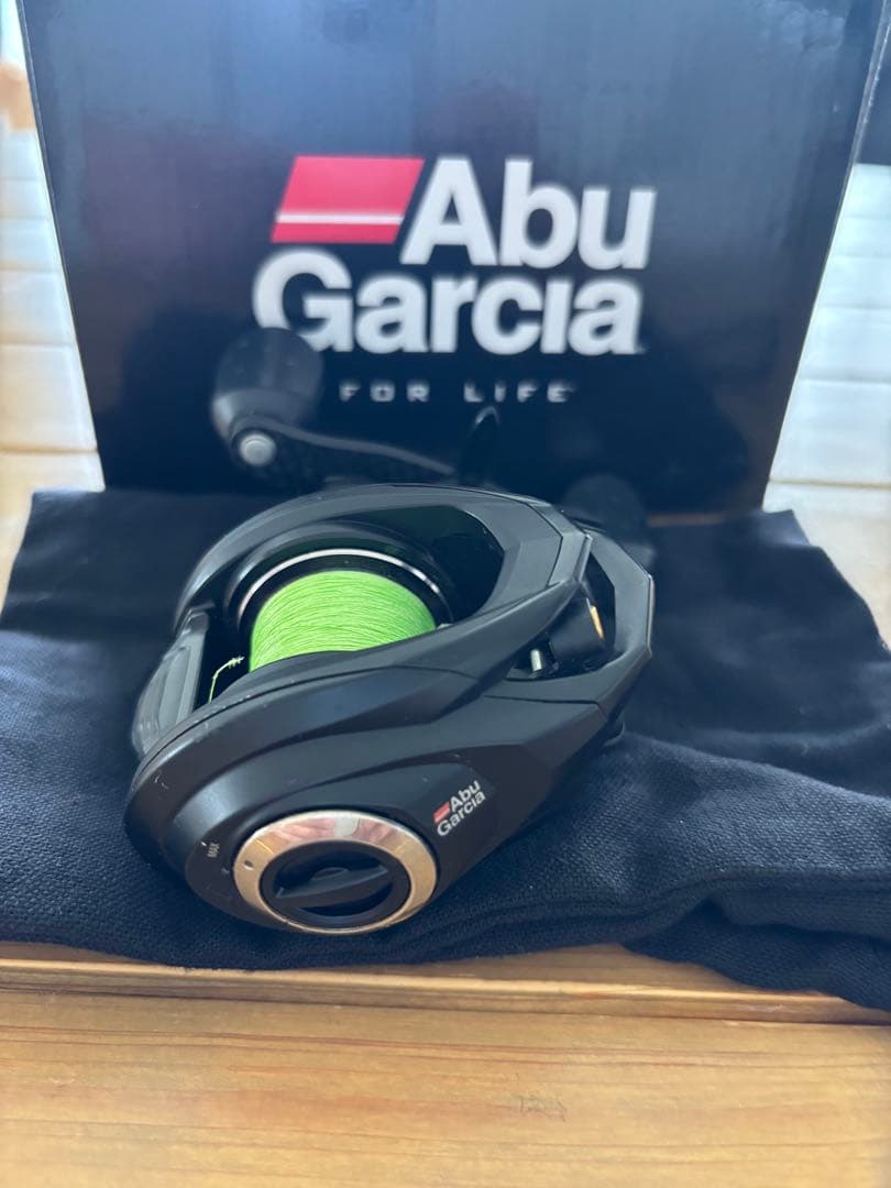 アブガルシア　ロキサーニbf8 左ハンドル