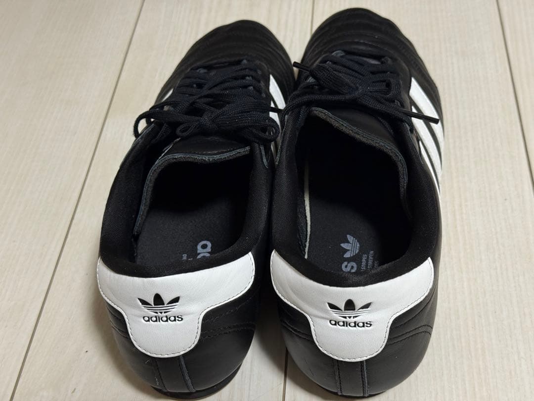 adidas サッカーシューズ ブラック/ホワイト