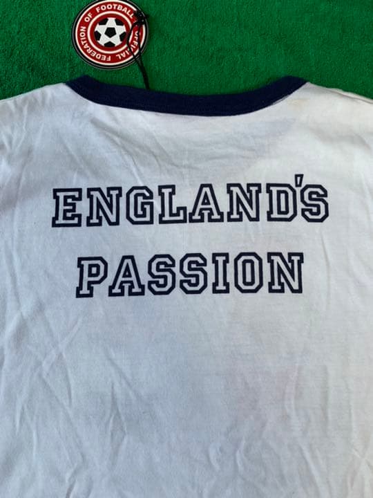 ENGLAND'S PASSION Tシャツ サポーター着用の定番 未使用タグ付