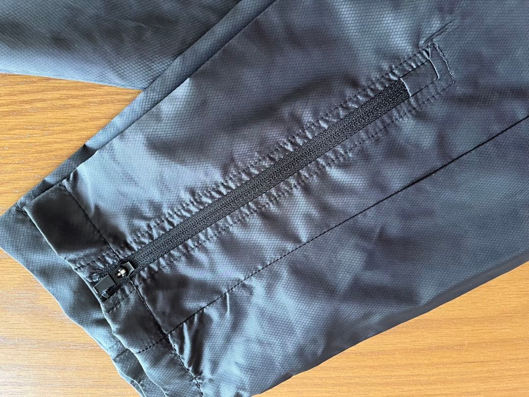 新品　プーマ　PUMA ピステ ウィンドブレーカー　上下セット　L