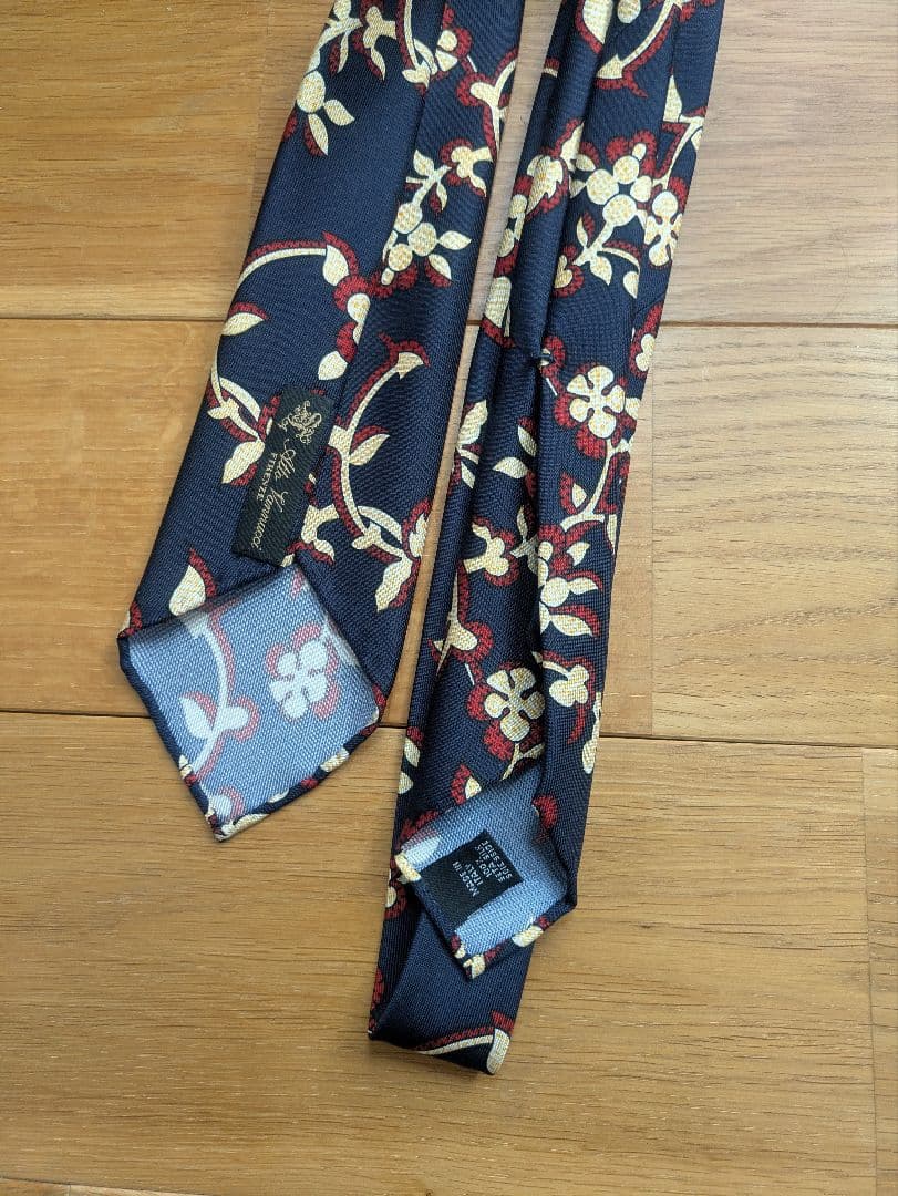 試着のみ Atto Vannucci ネクタイ