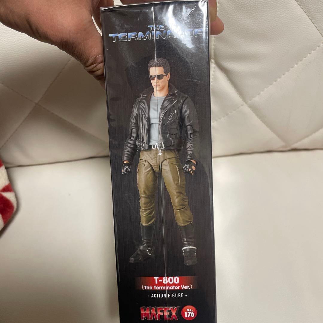 MAFEX T-800 (The Terminator Ver.) フィギュア