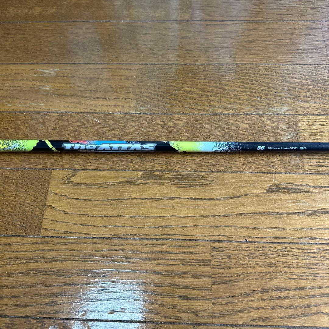 The ATTASゴルフシャフト フレックスS ドライバー用